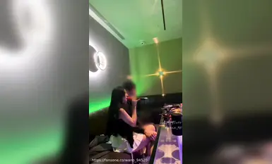 【李娜娜】身份特殊男粉丝初次见面，说好的约会，变成全套服务