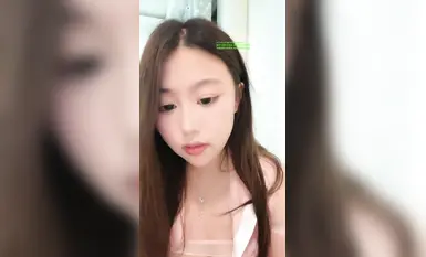 邻家骚妹妹【朵朵的】奶子白嫩超漂亮在直播间放大招，娇躯全裸大胆掰开粉嫩小逼，淫水闪闪尺度爆表_4