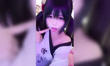 極品白嫩誘人少蘿，超反差定製視頻流出 (3)