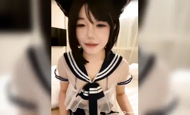 Magandang babae na may mataas na hitsura, maputi malambot na malalaking tite, maliit na Loli, dalisay at kaakit-akit, nagsasalsal sa kulungan ng aso, sobrang kaibahan, asong babae (5)