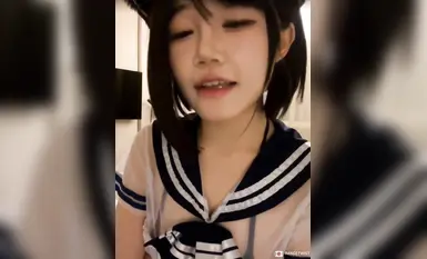 Magandang babae na may mataas na hitsura, maputi malambot na malalaking tite, maliit na Loli, dalisay at kaakit-akit, nagsasalsal sa kulungan ng aso, sobrang kaibahan, asong babae (5)