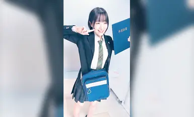 fc2-ppv-4700393 (1) ★先到先得 4K 高清特典★意外加盟大公司，18 岁未公开声优★初体验，危险日不吃药，连续 2 次中出，震撼原版‼【原画质】