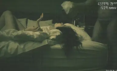 นักการเงินระดับแชโบลคนนี้ได้คบหากับนางแบบสาวสวยระดับสองและสามมากมาย ซึ่งล้วนแต่มีหน้าตาดีและมีรูปร่างที่ดี ใบหน้าของพวกเธอถูกเปิดเผยตลอดกระบวนการ วงสังคมวุ่นวายเกินไป (3)