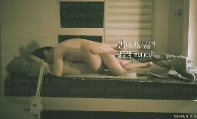 Ông trùm tài phiệt móc nối với rất nhiều người mẫu hạng hai, hạng ba, ai cũng xinh đẹp, vóc dáng chuẩn, khuôn mặt họ đều được phơi bày trong suốt quá trình. Vòng tròn xã hội quá hỗn loạn (6)