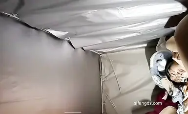 2025年の新トレンド、PUAマスター[オンラインセックス]プロのオンラインとオフラインのトリックで学生の女の子と遊ぶ、コントラストメガネの女の子の寮のエクスタシーオナニー（3）