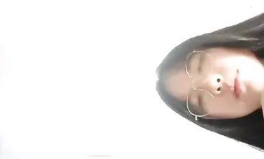 2025年新流，PUA大神【網調加約炮】專業線上線下忽悠套路玩弄學生妹，反差眼鏡妹宿舍銷魂自慰 (4)