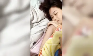 【緑帽子流出】最新純白コントラスト白虎娘の艶っぽいセックスが流出