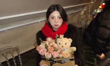 Ang pinakamagandang mukha ng celebrity sa internet na may malalaking suso, maputi ang balat at malambing na ekspresyon, ang mga malalaswang larawan sa sex ay nag-leak