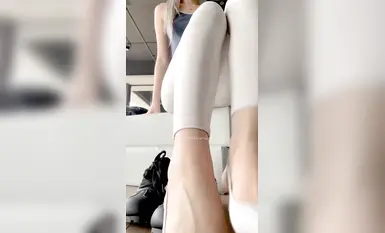 [Peng Peng Adult] กางเกงโยคะ รองเท้าผ้าใบ เท้าเปล่า