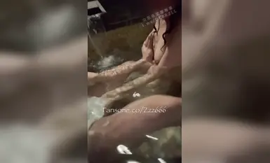 【鄭原創 zzz666】D奶空姐溫泉篇 聊天說飛完長途好累就立馬開約溫泉旅館 濃情蜜意幹了兩炮