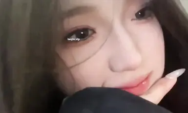 2025年6月最新，【原檔泄密】，20歲清純校園女神，標準的初戀臉白月光，粉粉嫩嫩的少女胴體無套插入，好美！