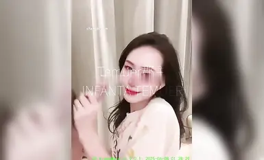 6月重磅流出，露臉才是王道，推特35萬粉絲，超淫反差婊【Temuer郡主】付費門檻，窮人女神，富人母狗 (2)