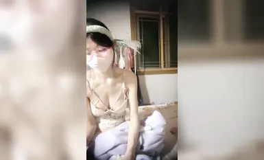 【佩佩】身材超頂_宿舍全裸誘惑自慰 (1)