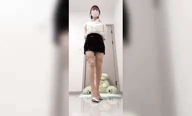 【原芊芊】短发御姐淫语自慰淫水(4)