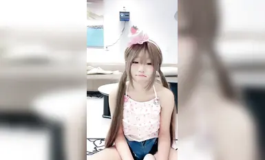 2005 cute little loli corn mm live na palabas medyas binti, masturbation spray pink puki (1)