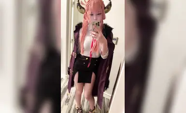 รูปลักษณ์ดี คุณภาพการถ่ายภาพค่อนข้างสูง แต่ละชุดเป็นตัวละครคอสเพลย์ที่แตกต่างกัน ก็พอช่วยตัวเองได้ ไม่เลวเลย (39)