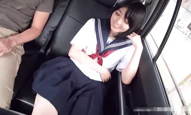 fc2-ppv-4723774 {4} Saya mendapat blowjob daripada seorang gadis kolej seni halus yang saya baru mula berkencan di dalam kereta!