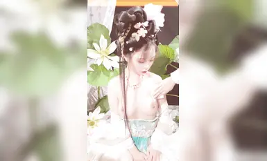 高人气反差萝莉【爆机少女喵小吉】古装风大尺度写真福利泄密流出