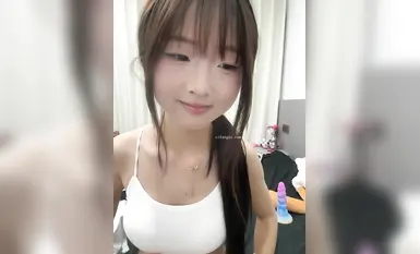 高顏值福利姬 白嫩蘿莉 高中生自慰發騷 極品反差騷母狗 自拍自慰 奶子不小 看著還不錯 (4)