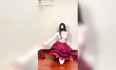 [Yikoubaitaoqi] Twitterヌードダンス福祉少女、アナルプラグ、肌色ストッキング、赤底ハイヒール、オナニー（2）