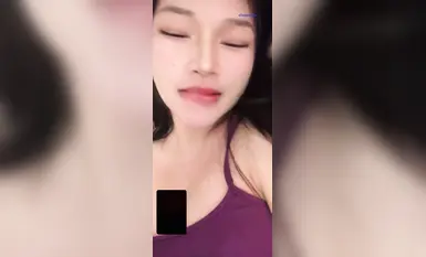 【曦曦】反差騷御姐騎乘自慰一對一