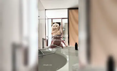 【Q 셴센】차 안에서 오럴섹스를 한 후 호텔로 데려가서 섹스했어요 (1)