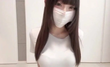 Kecantikan bertopeng Jepun menunggang zakar palsu