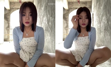 Anchor【Asia_Melody】Nữ sinh trường sắc đẹp hàng đầu lộ hàng xịt thủ dâm nhiều chỗ, hoàn toàn buông thả bản thân, liên tục phun ra, một sàn nước dâm đãng (11)