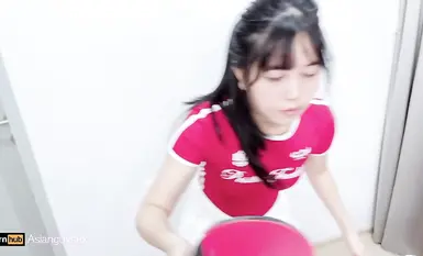 【Asianguysex】Menghukum dubur yang tidak digunakan dengan krim dubur