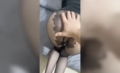 [Chiến Binh] Nữ thần siêu trắng trẻo và dịu dàng xé toạc tất đen của mình ra và đâm mạnh dương vật vào cô! Cô bị đụ mạnh đến nỗi bộ dạng dâm đãng của cô lộ ra (1)