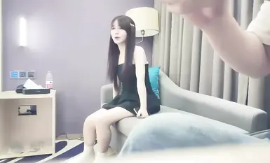 Tanging isang high-looking loli lang ang mukhang matamis na master at apprentice din ang nakatadhana