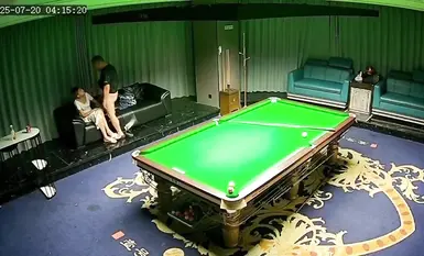 7月28最新吃瓜完整版 檯球廳打檯球，看上白色連衣裙助教，然後給了500，就在檯球廳里的包廂里干起來了，妹子竟叫出了聲。