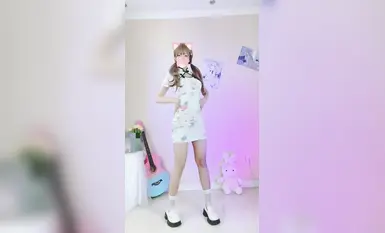 推特-小仙雲-裸舞 自慰  (2)