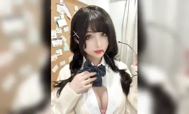 리오코 료 료코는 어린 시절 연인이 님포였던 것에 대해 이야기합니다.