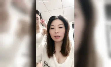 79742973_极品御姐熟女，户外，闺蜜(2)