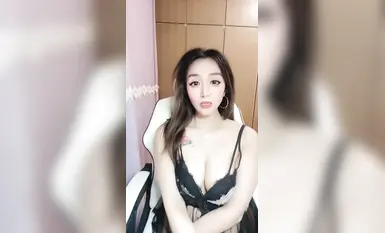 长腿学姐绿转黄木瓜大奶女神终于下海，脸穴同框自慰，直接放大招(9)