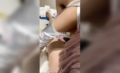 Yang terbaru pada bulan Ogos, Lao Wu suka berkencan dengan ramai dewi kontras pantat besar terkemuka dan gemuk, termasuk pelajar kolej wanita tulen, gadis DJ kelab malam, wanita muda yang lapar dan bernilai tinggi, dsb. (1)