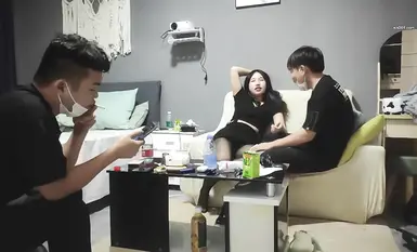 [샤오바오 꽃찾기] 예쁜 큰 가슴 언니, 원나잇 스탠드에서 무슨 감정을 말하는 거야? 보고 싶어? 돈 내고 봐야 해, 체력이 부족해, 쾌활하고 웃기고, 남자가 힘이 부족하다고 불평하고, 몇 번 세게 찌르고 나면 바로 사정할 거야