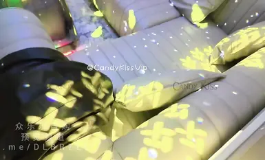 Candykiss糖果姐姐《试探》短篇集，在KTV厕所自慰被发现，哥哥用大鸡巴后入我真的爽到了，不要停下来，继续用你的龟头磨蹭我的小骚B！