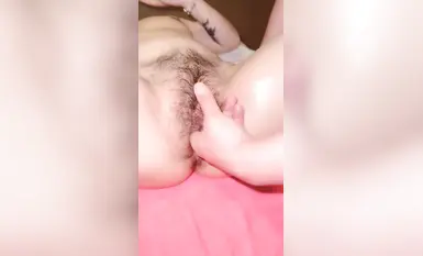 蜜蜜蜜蜜桃 姐妹按摩店勾搭男技師 全裸SPA推油啪啪 (7)