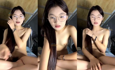 Nữ sinh ngây thơ [Kunkuntu] khoe đạo cụ trong ký túc xá và thủ dâm điên cuồng với vẻ run rẩy và dòng nước trắng chảy ra! (7)