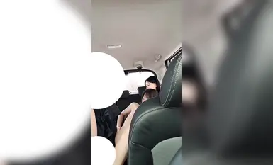 韩国大叔的口交天堂之旅：嫩口韩国高中生的甜蜜诱惑，激情口交打飞机的极致体验(8)