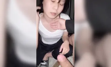 韓国のおじさんハイビジョンオーラルセックス福祉大放送：最高の若い女の子の舌の魔法、非常に魅惑的で、オーラルセックスの楽園にふける（1）