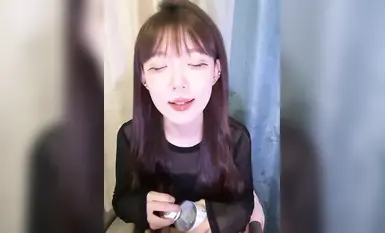 Bộ truyện Spirited Girl Anchor trông rất hỗn tạp và rất hay, nhưng tôi không biết tên (1)