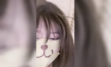 Thiệu Lạc Văn Thanh - ngoại hình vẫn rất tốt, Thiệu Lạc kiểu phát sóng màu vàng, tính cách khá hoạt bát và dễ thương, có nhiều loại quần áo chị em mềm mại, cộng thêm khả năng làm chương trình trực tiếp, rất đáng xem (100)