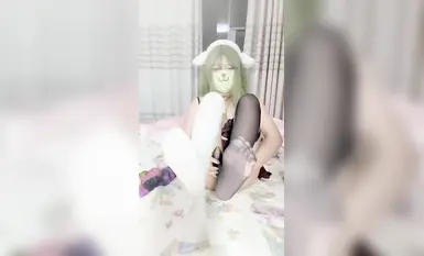 Shao Luo Wen Qing - penampilan masih sangat baik, siaran kuning jenis Shao Luo, personalitinya cukup meriah dan comel, dengan pelbagai pakaian kakak yang lembut, ditambah dengan kebolehan membuat persembahan secara langsung, ia cukup berbaloi untuk ditont