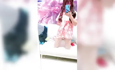 샤오뤄웬칭 - 외모는 여전히 아주 좋고, 샤오뤄 타입의 황방, 성격은 꽤 활발하고 귀엽고, 다양한 부드러운 자매 옷을 입고, 규모가 작지 않은 일을 할 수 있는 능력도 있어서 볼 만한 가치가 충분합니다(2)