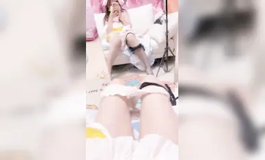 Thiệu Lạc Văn Thanh - ngoại hình vẫn rất tốt, Thiệu Lạc kiểu vàng phát sóng, tính cách khá hoạt bát và dễ thương, mặc nhiều loại quần áo chị em mềm mại, cộng thêm khả năng làm những việc không hề tầm thường, khá đáng xem (24)