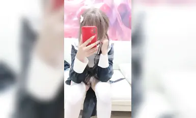 少蘿溫卿-顏值還是非常不錯的，少蘿類型的黃播，性格挺活潑可愛的，搭配各種軟妹裝，再加上尺度不低的整活能力，挺有看頭的 (4)