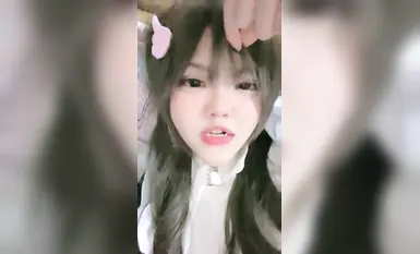 少蘿溫卿-顏值還是非常不錯的，少蘿類型的黃播，性格挺活潑可愛的，搭配各種軟妹裝，再加上尺度不低的整活能力，挺有看頭的 (4)